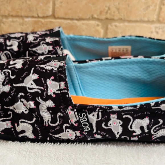 BOBS for Cats by Sketchers Black Cat Print Slip-On Shoes Women’s Size 7 - Picture 5 of 6